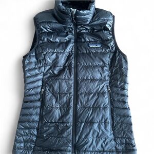 SOLD Patagonia black down Insulated Vest